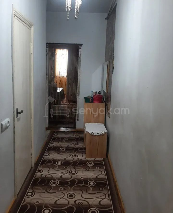 3 Սենյականոց Բնակարան Քարե Շենքում, 70քմ, 3/5 հարկ, Կոսմետիկ Վերանորոգված