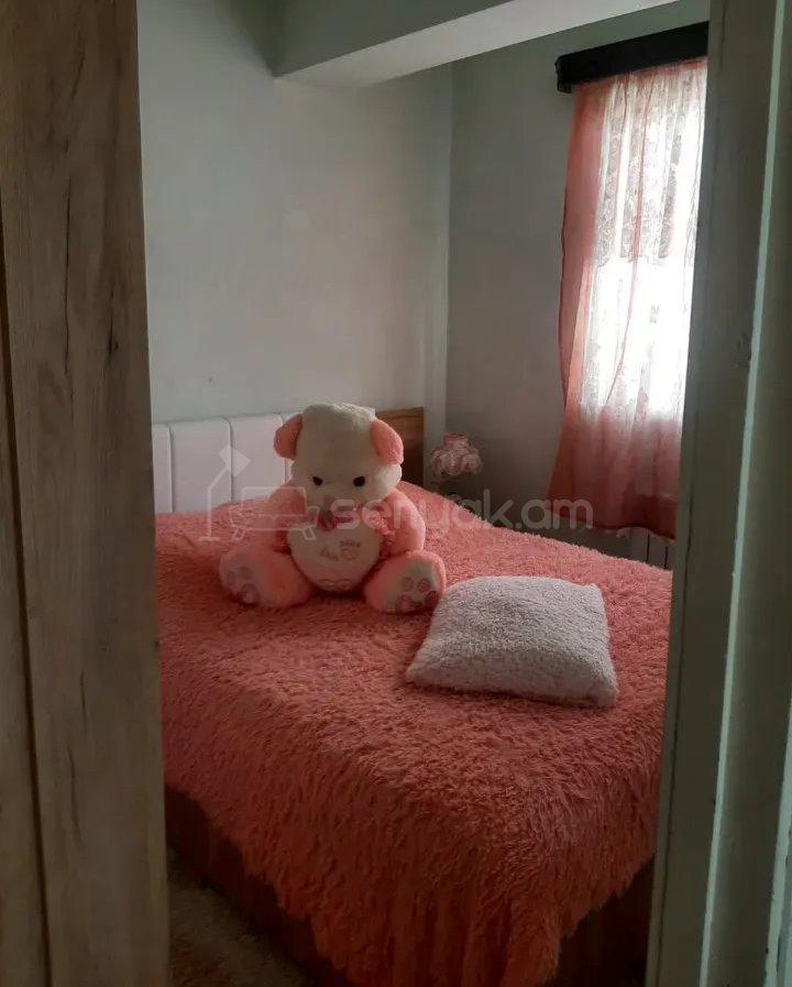 3 Սենյականոց Բնակարան Քարե Շենքում, 70քմ, 3/5 հարկ, Կոսմետիկ Վերանորոգված