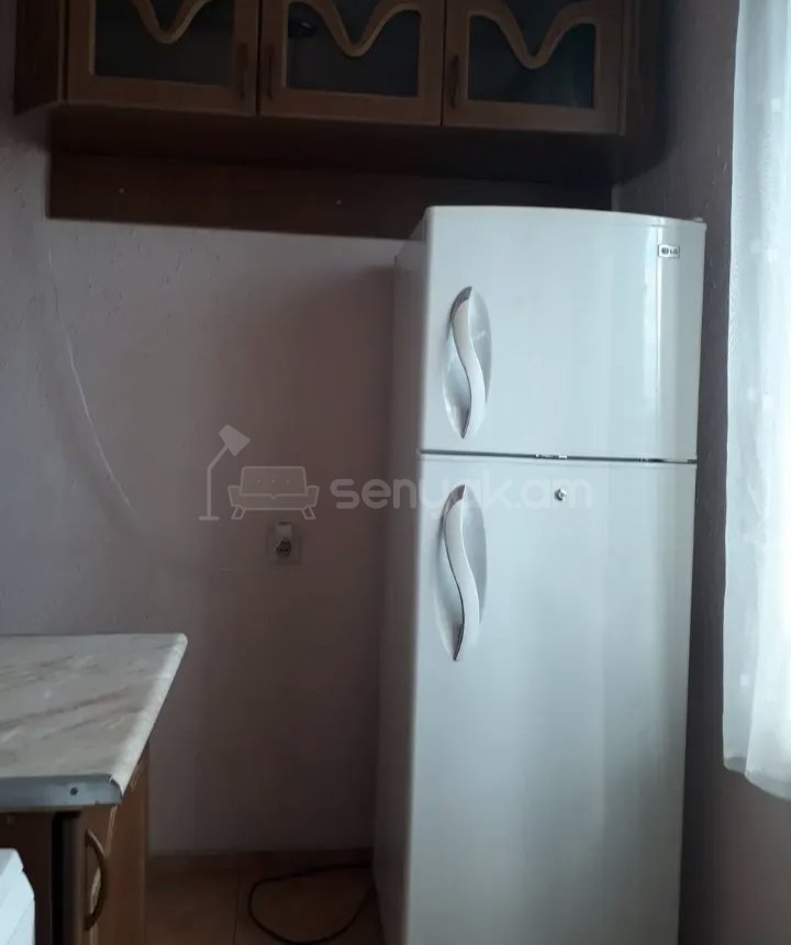 1 Սենյականոց Բնակարան, 40քմ, 5/5 հարկ, Նորմալ Վիճակում, Կահավորված