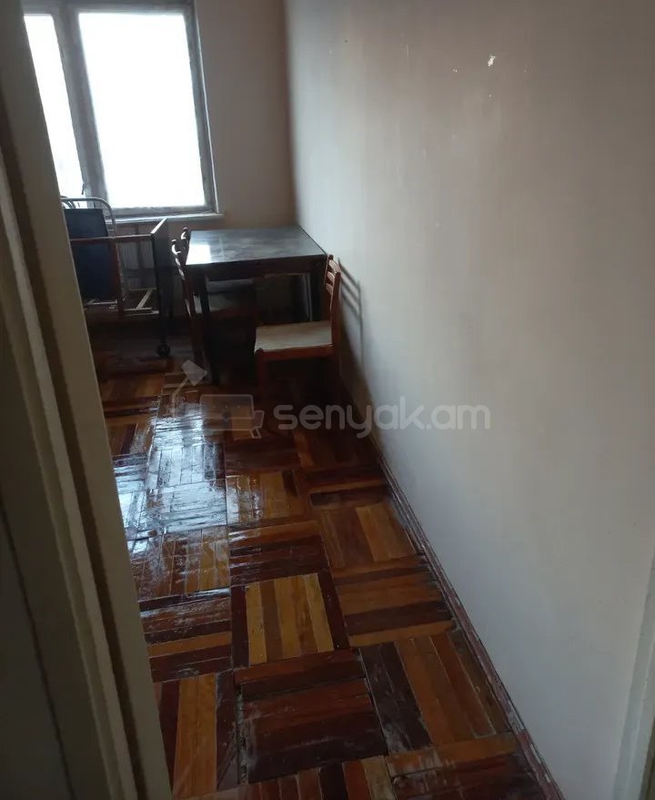 3 Սենյականոց Բնակարան, 73քմ, 9/9 հարկ, Նորմալ Վիճակում