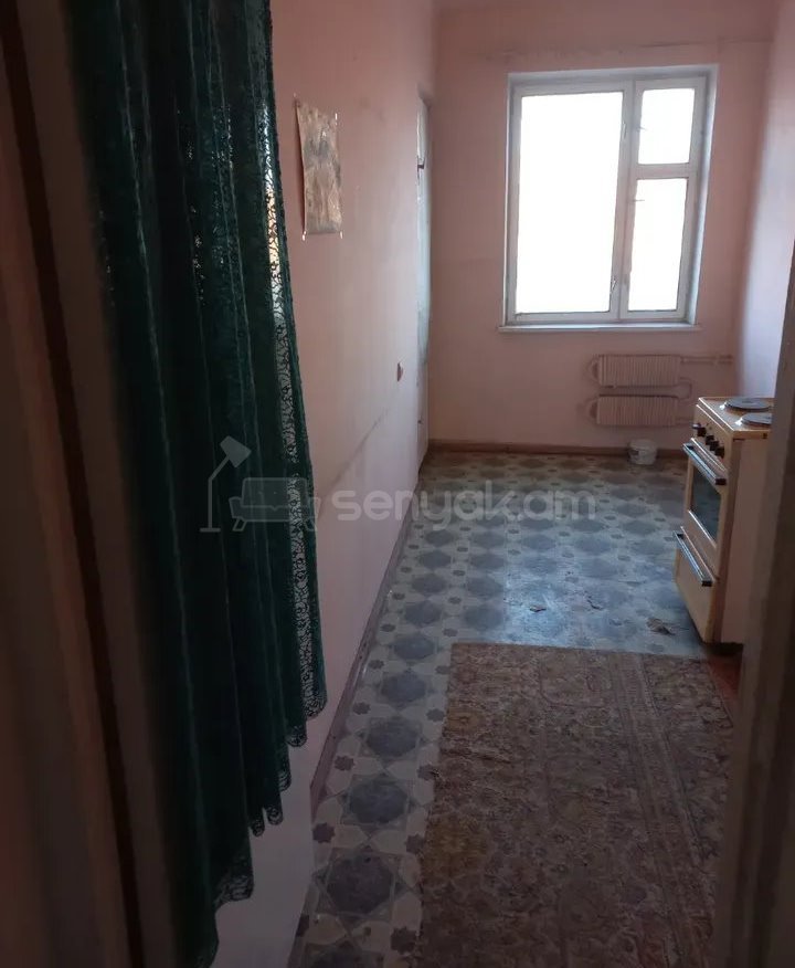 3 Սենյականոց Բնակարան, 73քմ, 9/9 հարկ, Նորմալ Վիճակում