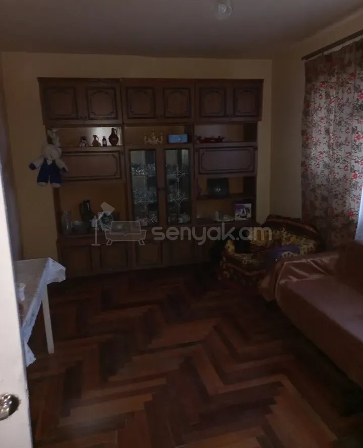 3 Սենյականոց Բնակարան, 73քմ, 9/9 հարկ, Նորմալ Վիճակում