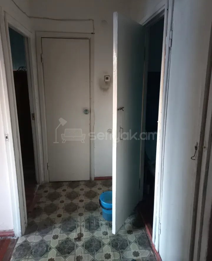 3 Սենյականոց Բնակարան, 73քմ, 9/9 հարկ, Նորմալ Վիճակում