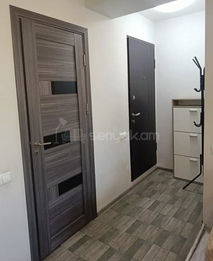 3 Սենյականոց Բնակարան, 74քմ, 5/9 հարկ, Կապիտալ Վերանորոգված, Կահավորված, Արևկող