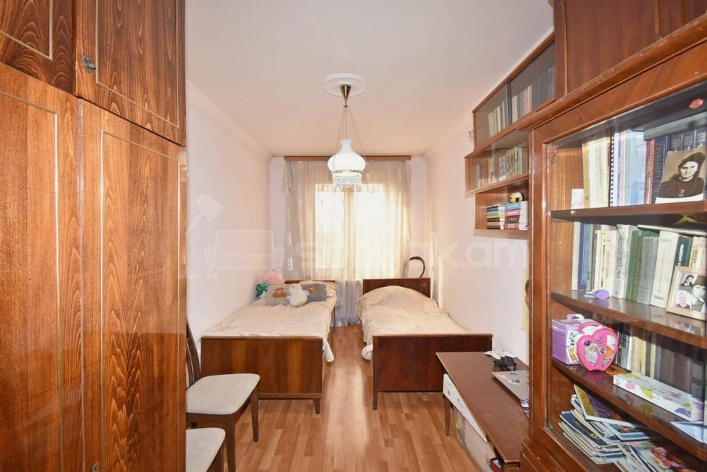 4 Սենյականոց Բնակարան, 78քմ, 3/4 հարկ, Նորմալ Վիճակում