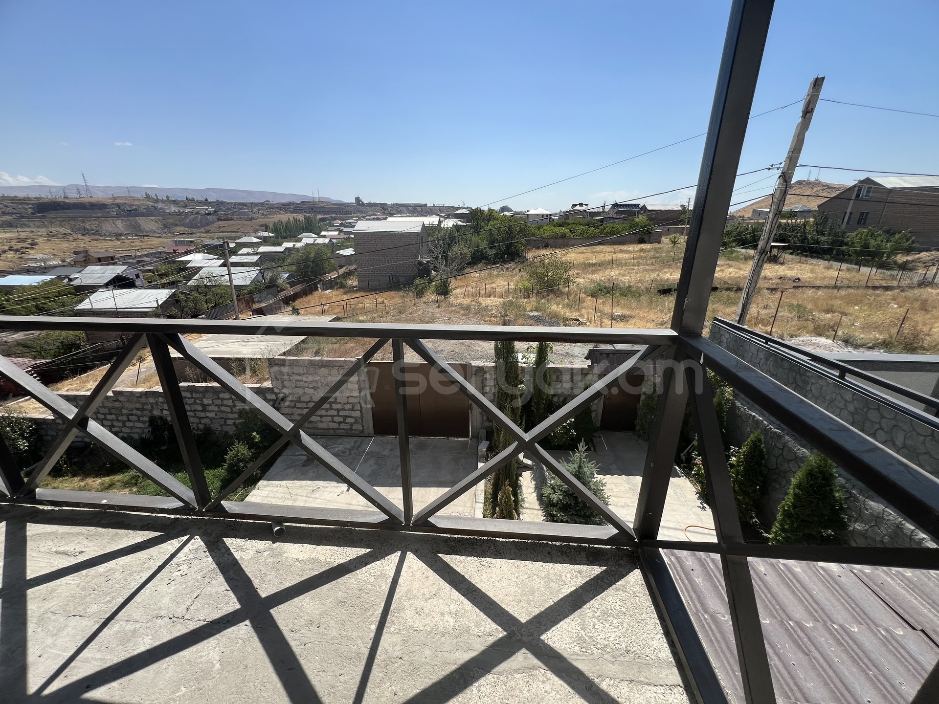 3 Սենյականոց Շքեղ Առանձնատուն, 233քմ, Լողավազանով, Ավտոտնակով