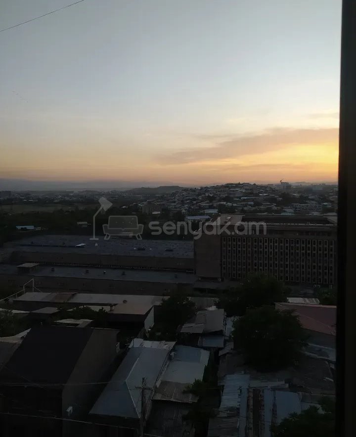 3 Սենյականոց Բնակարան, 45քմ, 9/9 հարկ, Կոսմետիկ Վերանորոգված