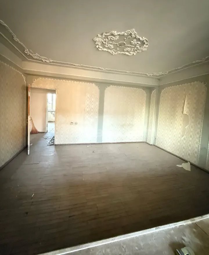 3 Սենյականոց Բնակարան, 72քմ, 8/9 հարկ, Պետական Վիճակում