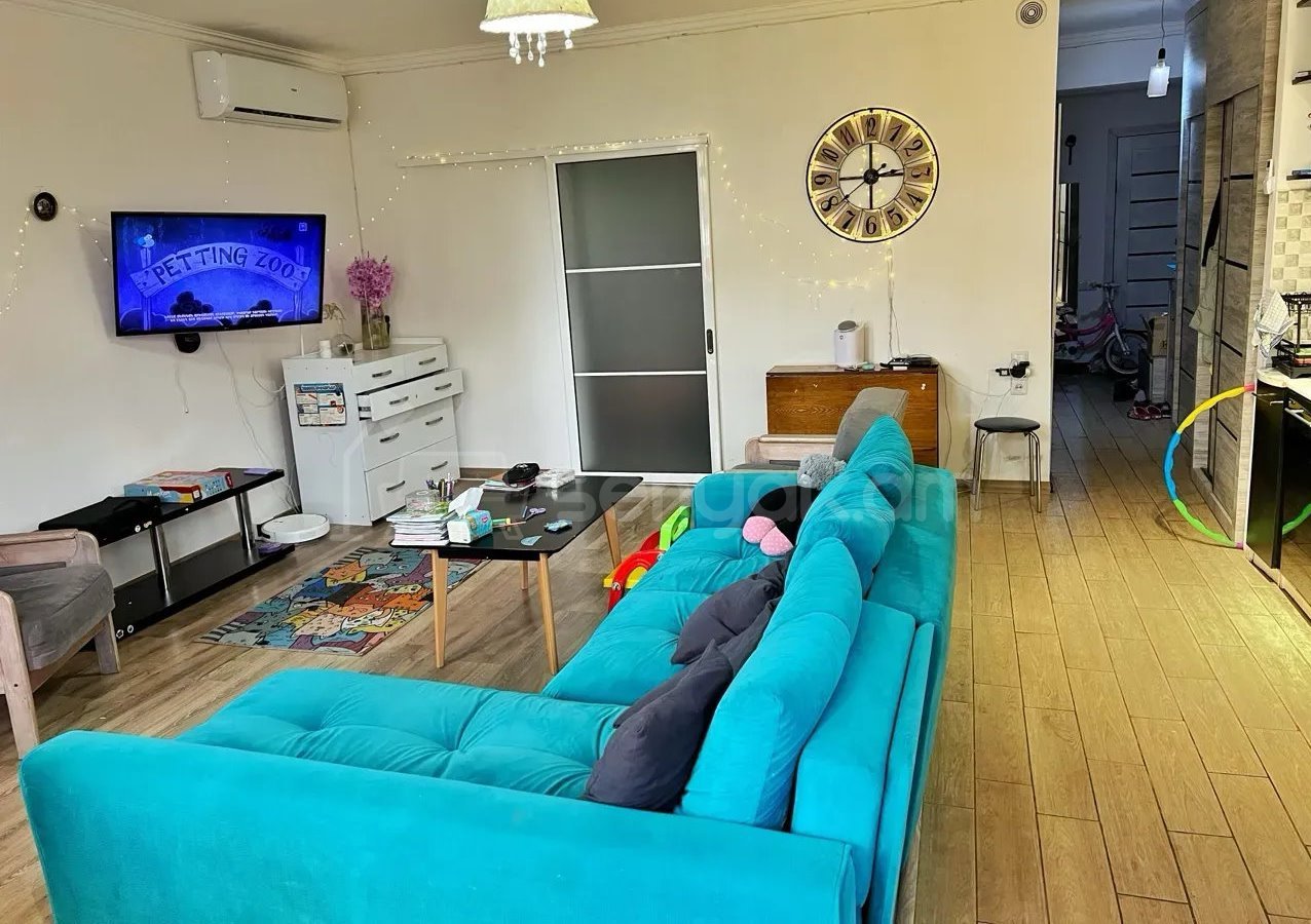 3 Սենյականոց Բնակարան Քարե Շենքում, 70քմ, 1/5 հարկ, Կապիտալ Վերանորոգված