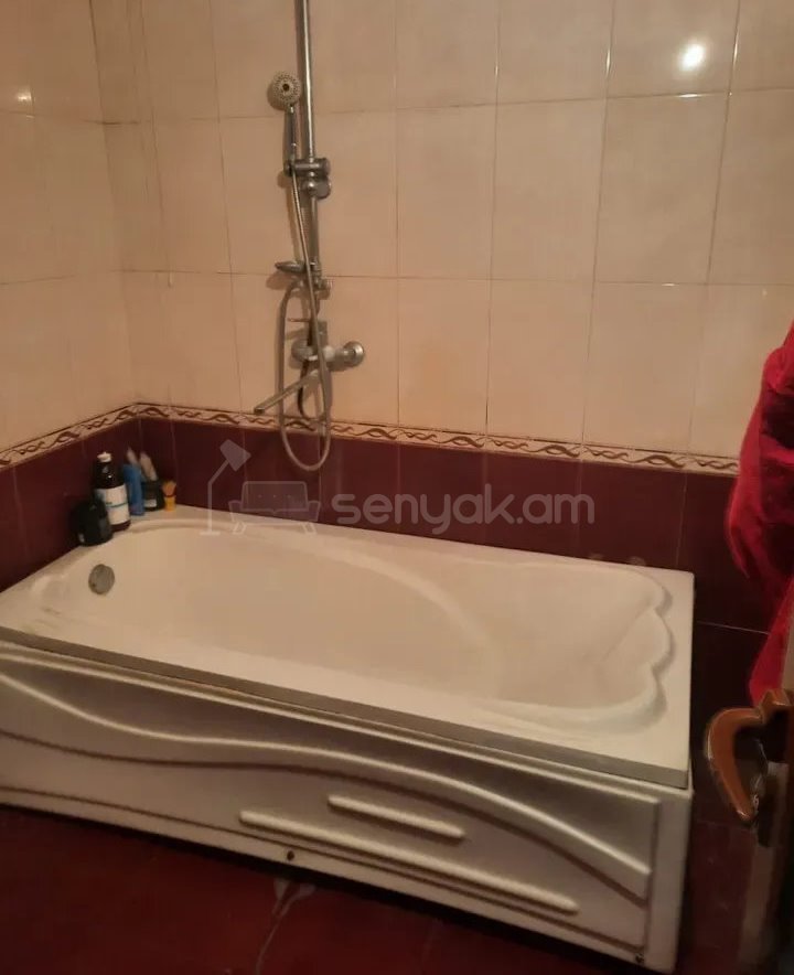 4 Սենյականոց Բնակարան, 84քմ, 7/9 հարկ, Կապիտալ Վերանորոգված