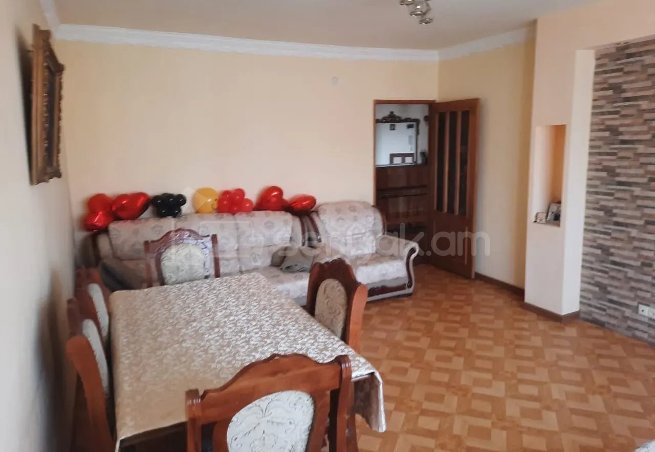 4 Սենյականոց Բնակարան, 84քմ, 7/9 հարկ, Կապիտալ Վերանորոգված