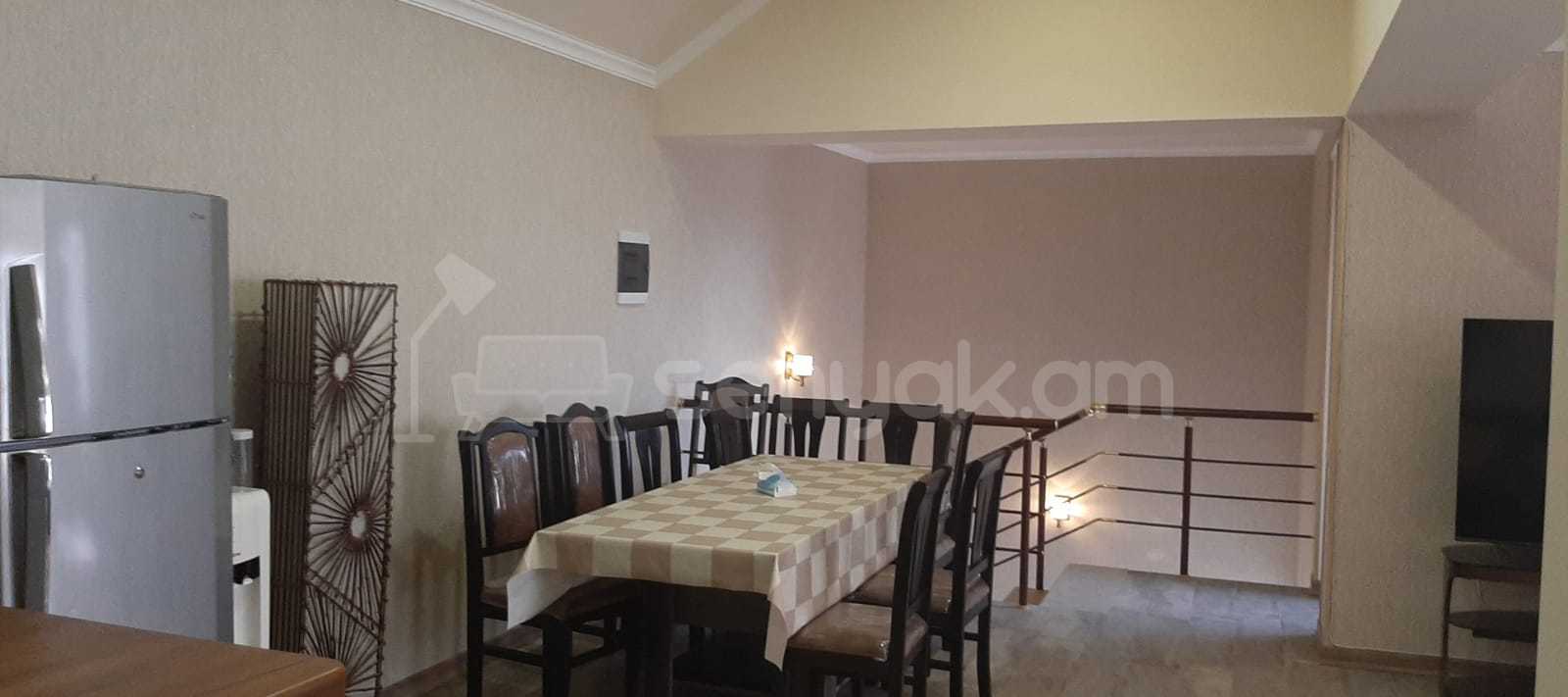 4 Սենյականոց Շքեղ Առանձնատուն, 200քմ, Լողավազանով