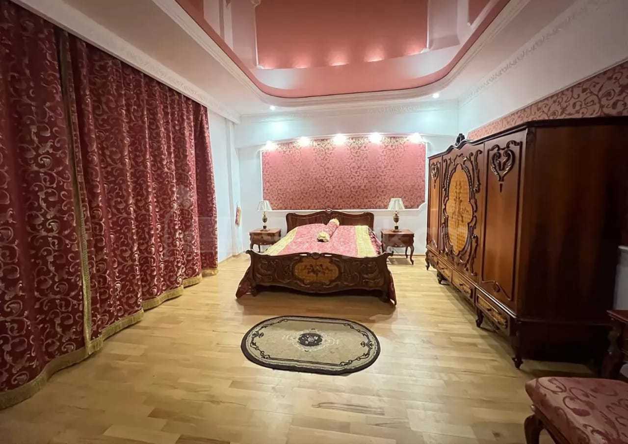 7 Սենյականոց Շքեղ Առանձնատուն, 300քմ, Լողավազանով