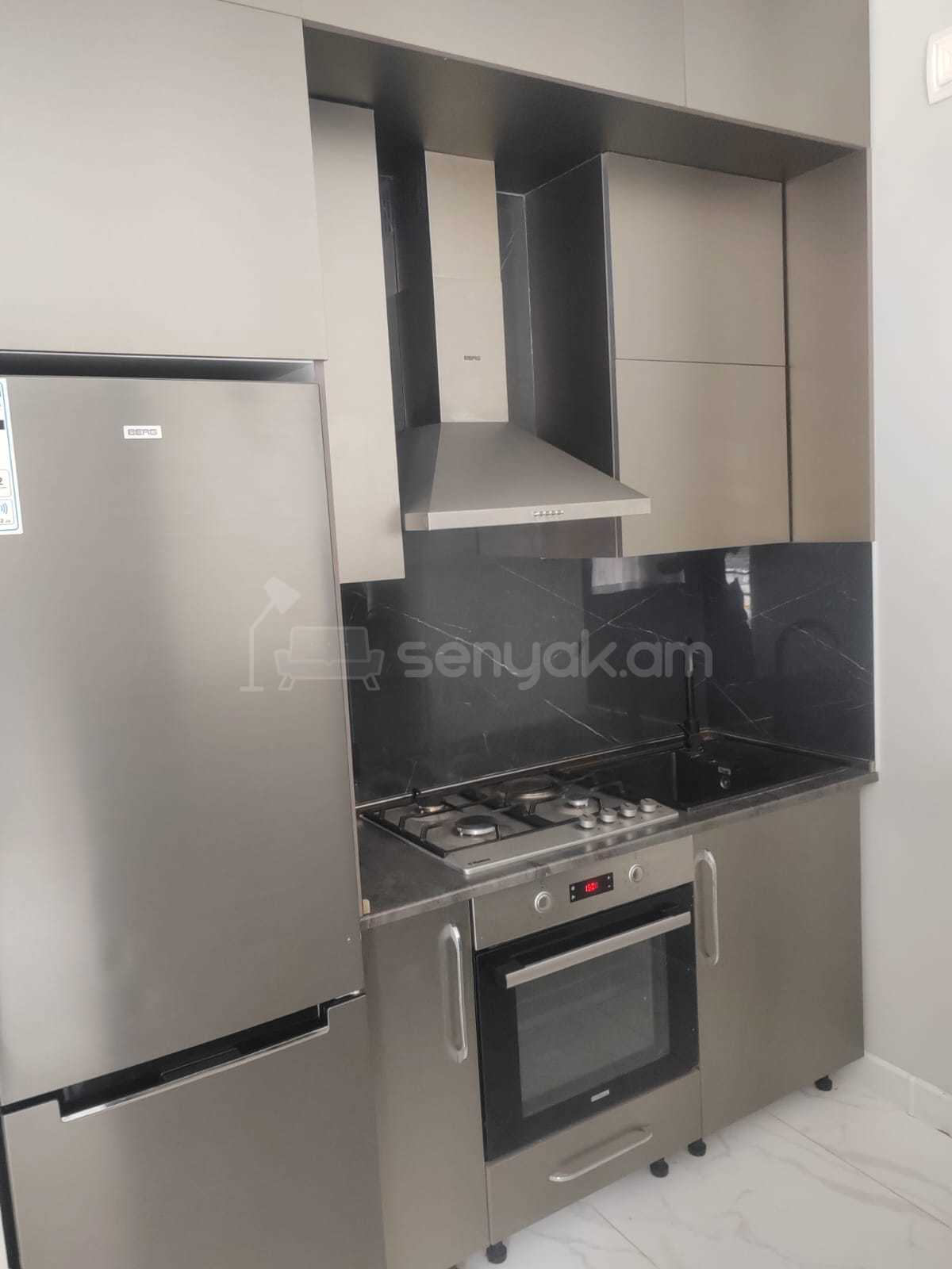 4 Սենյականոց Շքեղ Առանձնատուն, 200քմ, Լողավազանով