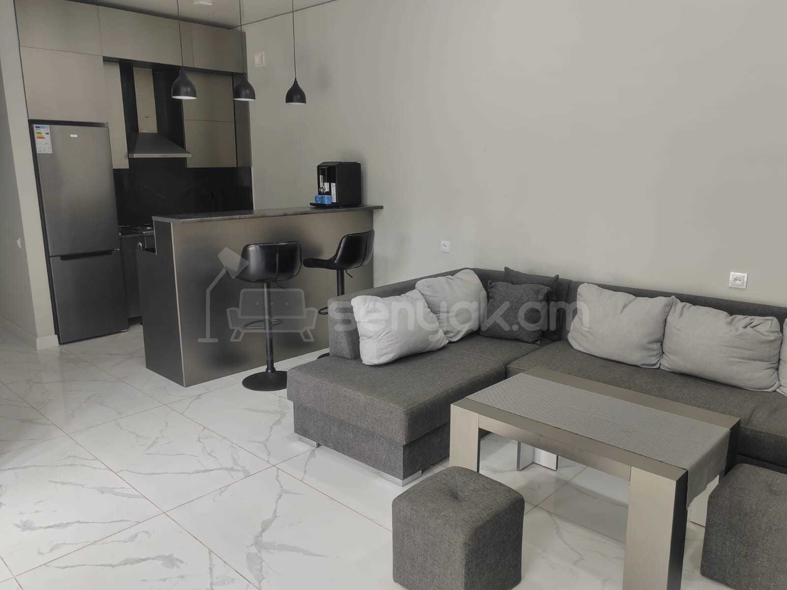 4 Սենյականոց Շքեղ Առանձնատուն, 200քմ, Լողավազանով