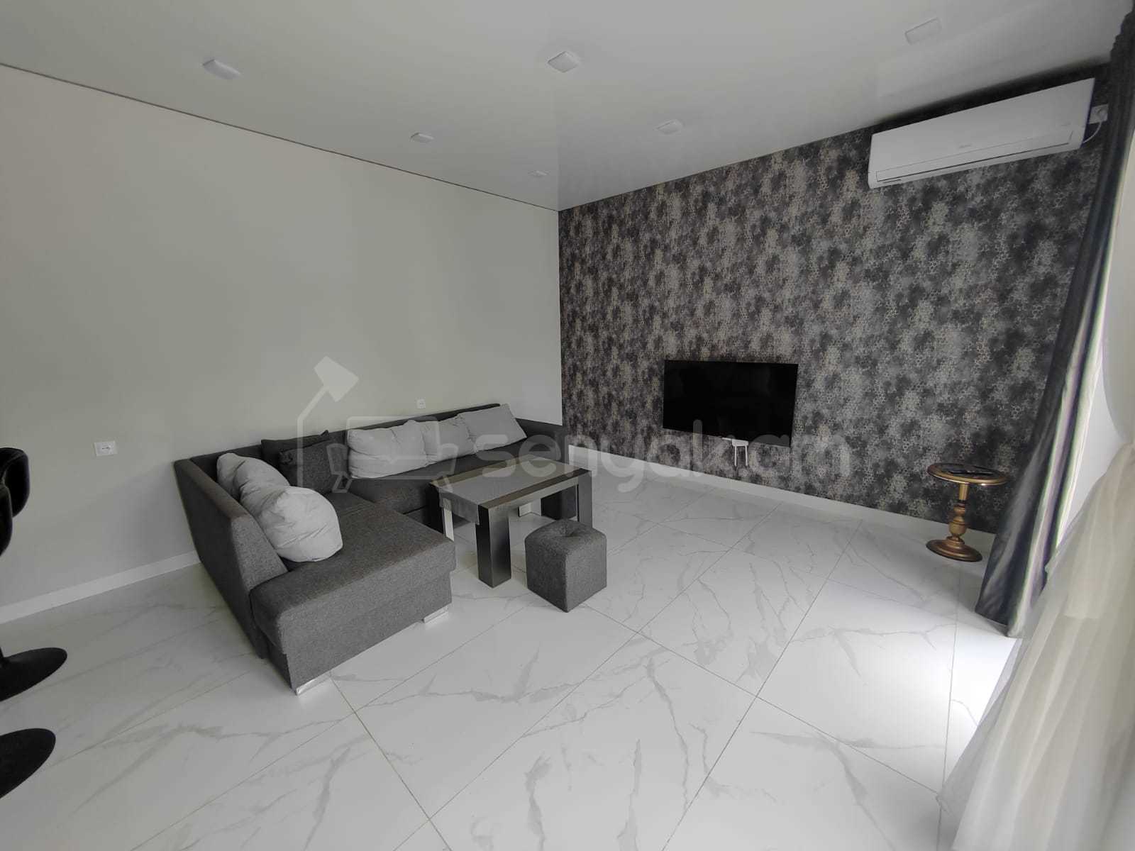 4 Սենյականոց Շքեղ Առանձնատուն, 200քմ, Լողավազանով