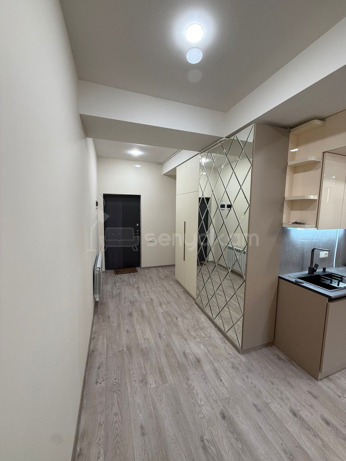 2 Սենյականոց Բնակարան Նորակառույցում, 60քմ, 9/16 հարկ, Դիզայներական Վերանորոգված, Կահավորված, Արևկող