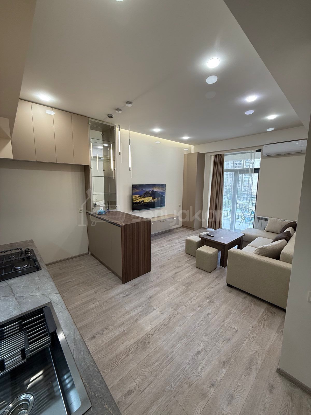 2 Սենյականոց Բնակարան Նորակառույցում, 60քմ, 9/16 հարկ, Դիզայներական Վերանորոգված, Կահավորված, Արևկող