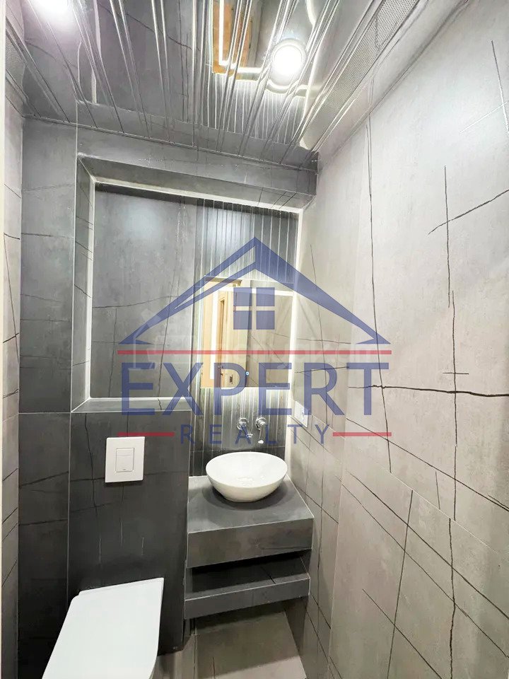 3 Սենյականոց Բնակարան, 81քմ, 8/9 հարկ, Կապիտալ Վերանորոգված, Կահավորված, Արևկող