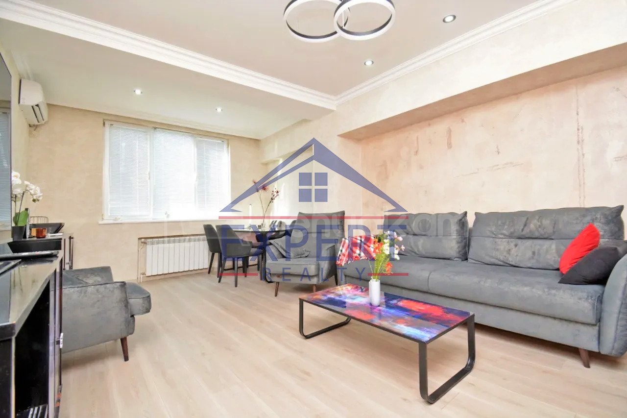 3 Սենյականոց Բնակարան, 86քմ, 6/9 հարկ, Կապիտալ Վերանորոգված, Կահավորված, Արևկող