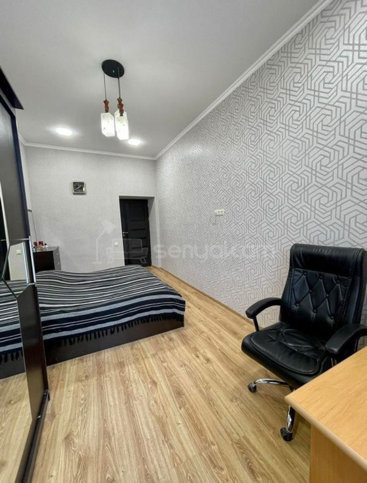 2 Սենյականոց Բնակարան Քարե Շենքում, 64քմ, 5/5 հարկ, Կապիտալ Վերանորոգված