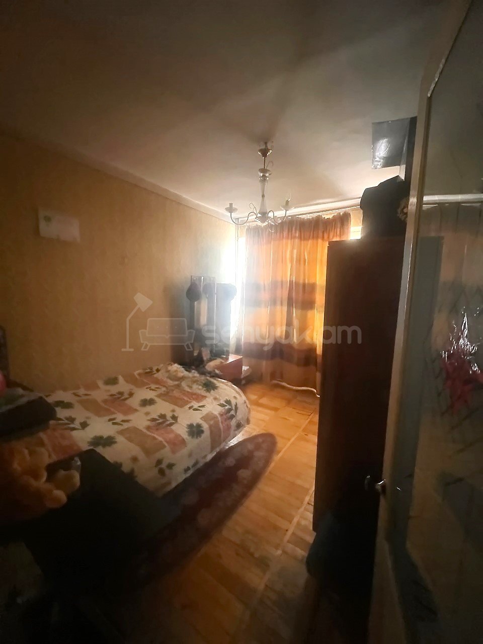 3 Սենյականոց Բնակարան Քարե Շենքում, 75քմ, 2/5 հարկ, Պետական Վիճակում