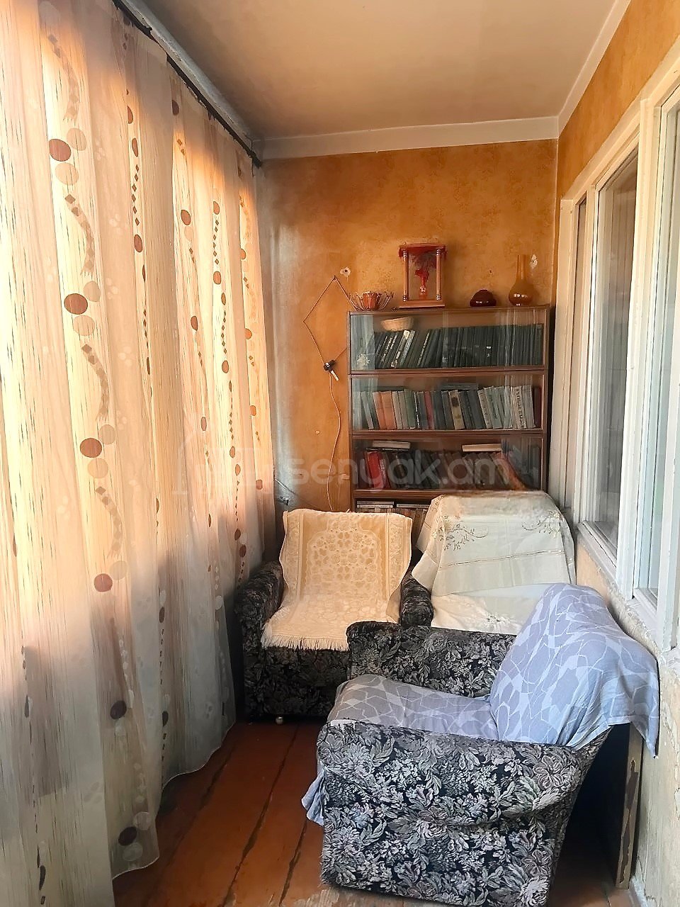 3 Սենյականոց Բնակարան Քարե Շենքում, 75քմ, 2/5 հարկ, Պետական Վիճակում