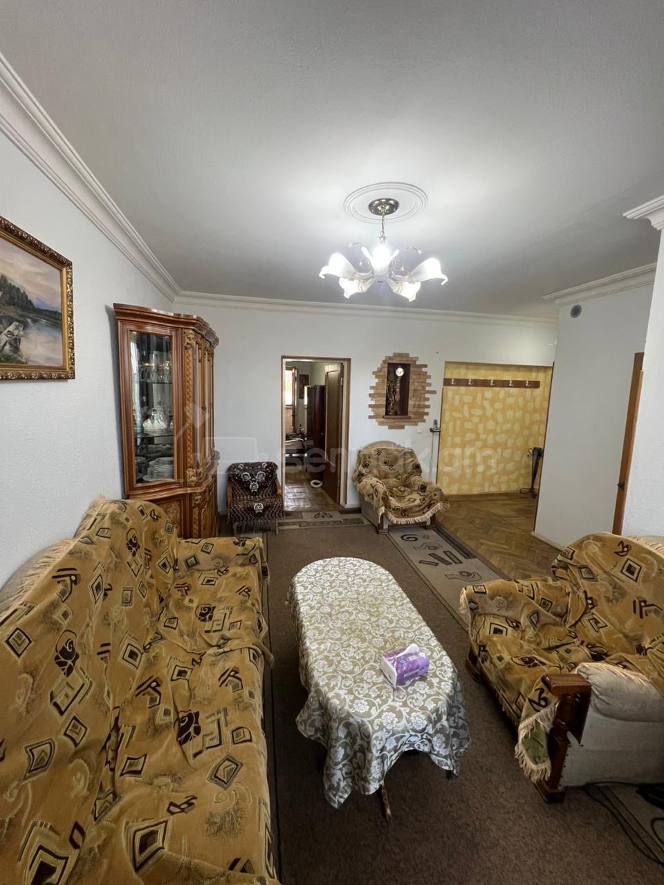 2 Սենյականոց Բնակարան Քարե Շենքում, 65քմ, 4/5 հարկ, Նորմալ Վիճակում, Կահավորված, Արևկող