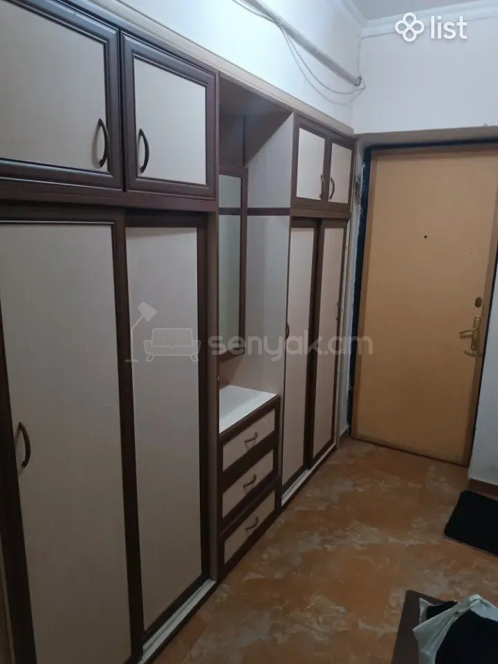 2 Սենյականոց Բնակարան Քարե Շենքում, 51քմ, 1/5 հարկ, Կոսմետիկ Վերանորոգված, Կահավորված, Արևկող