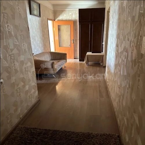 2 Սենյականոց Բնակարան Քարե Շենքում, 53քմ, 5/5 հարկ, Կոսմետիկ Վերանորոգված, Կահավորված