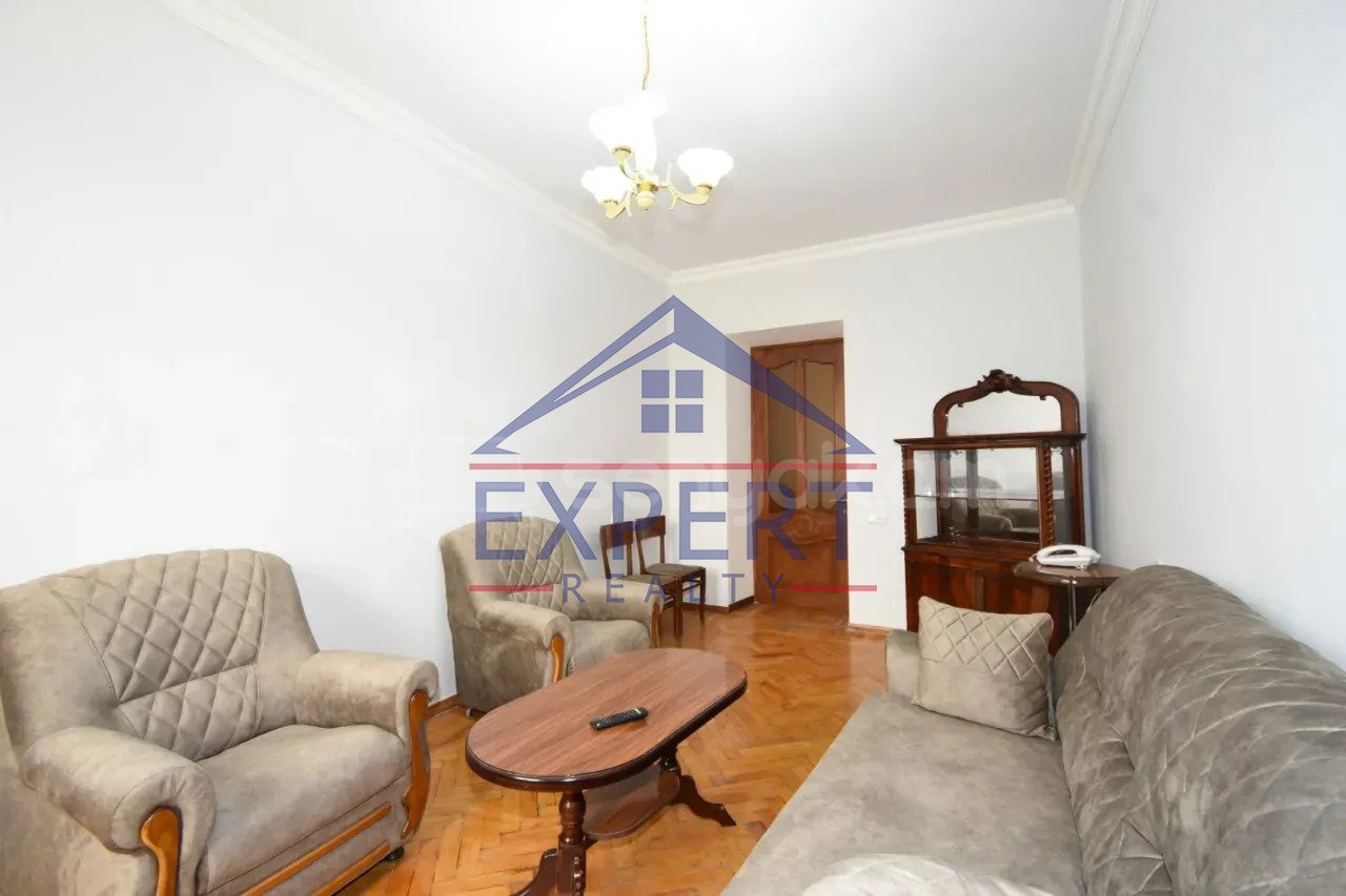 3 Սենյականոց Բնակարան Քարե Շենքում, 100քմ, 3/5 հարկ, Կապիտալ Վերանորոգված, Կահավորված, Արևկող