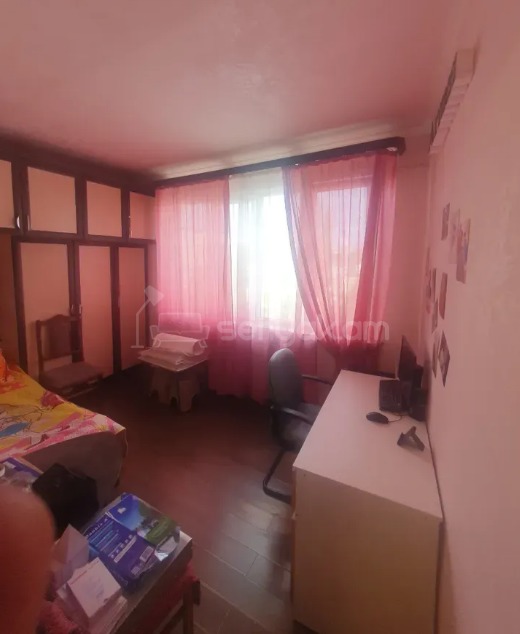 3 Սենյականոց Բնակարան, 94քմ, 6/9 հարկ, Նորմալ Վիճակում