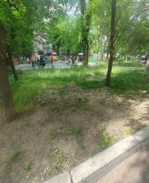 3 Սենյականոց Բնակարան, 94քմ, 6/9 հարկ, Նորմալ Վիճակում