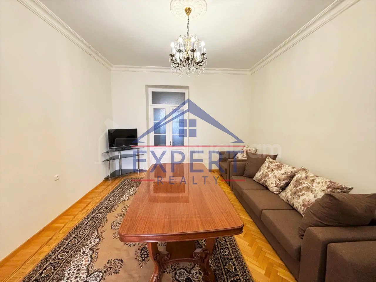 2 Սենյականոց Բնակարան Քարե Շենքում, 80քմ, 5/5 հարկ, Կապիտալ Վերանորոգված, Կահավորված, Արևկող