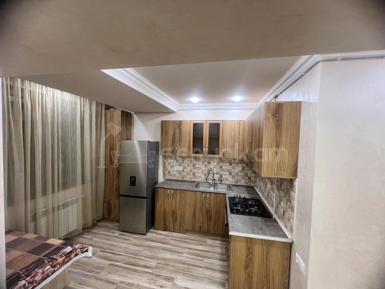 2 Սենյականոց Բնակարան, 45քմ, 9/9 հարկ, Դիզայներական Վերանորոգված, Կահավորված