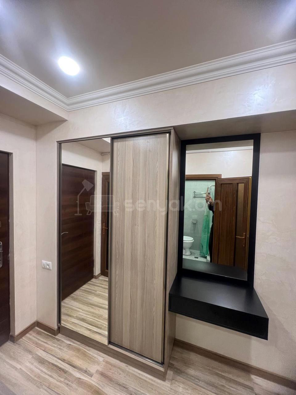 2 Սենյականոց Բնակարան, 45քմ, 9/9 հարկ, Դիզայներական Վերանորոգված, Կահավորված