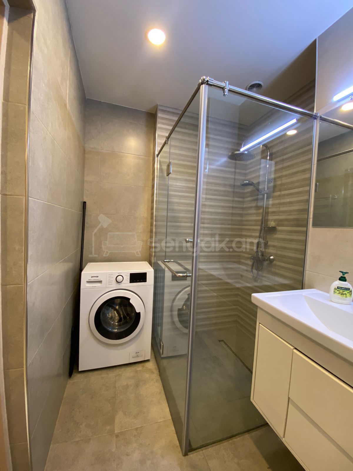 2 Սենյականոց Բնակարան Նորակառույցում, 40քմ, 5/14 հարկ, Կապիտալ Վերանորոգված