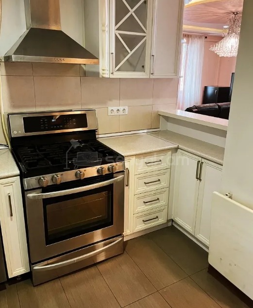 3 Սենյականոց Բնակարան, 108քմ, 8/13 հարկ, Կապիտալ Վերանորոգված