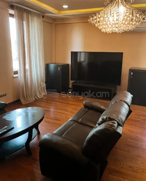 3 Սենյականոց Բնակարան, 108քմ, 8/13 հարկ, Կապիտալ Վերանորոգված