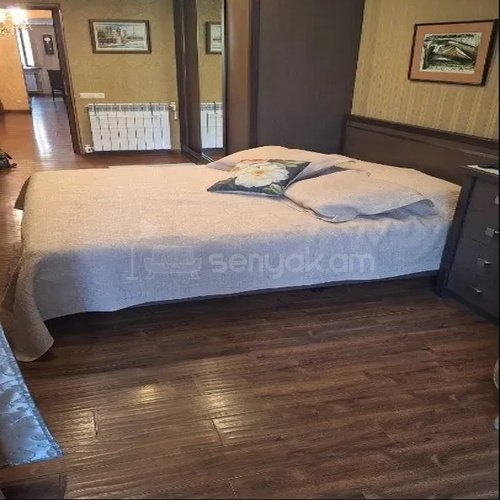 4 Սենյականոց Բնակարան Քարե Շենքում, 96քմ, 2/5 հարկ, Կապիտալ Վերանորոգված