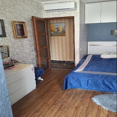 4 Սենյականոց Բնակարան Քարե Շենքում, 96քմ, 2/5 հարկ, Կապիտալ Վերանորոգված