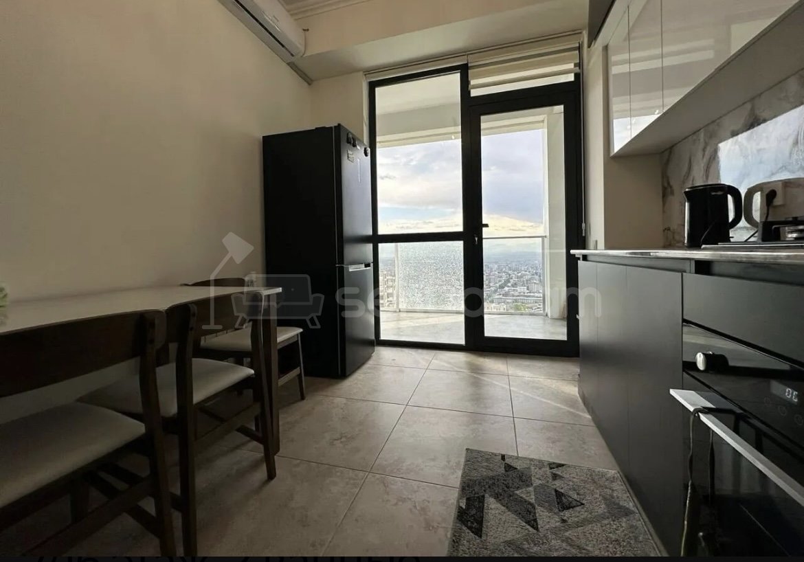 3 Սենյականոց Բնակարան Նորակառույցում, 107քմ, 7/16 հարկ, Կապիտալ Վերանորոգված