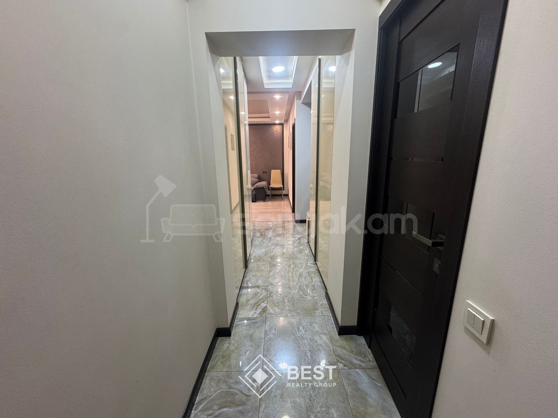 3 Սենյականոց Բնակարան, 70քմ, 5/9 հարկ, Կապիտալ Վերանորոգված