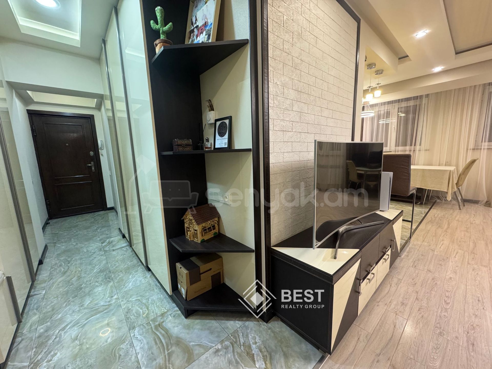 3 Սենյականոց Բնակարան, 70քմ, 5/9 հարկ, Կապիտալ Վերանորոգված