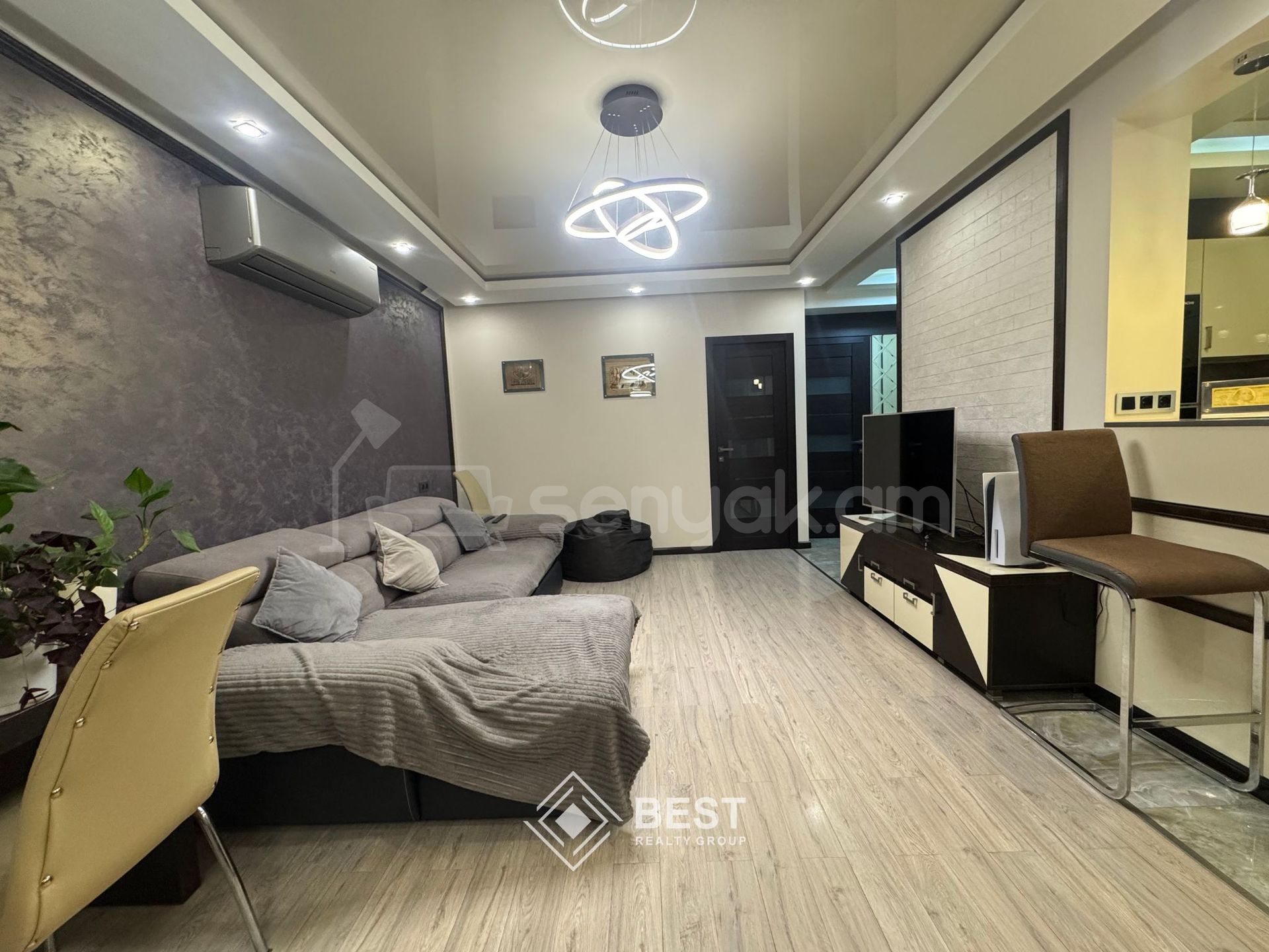 3 Սենյականոց Բնակարան, 70քմ, 5/9 հարկ, Կապիտալ Վերանորոգված