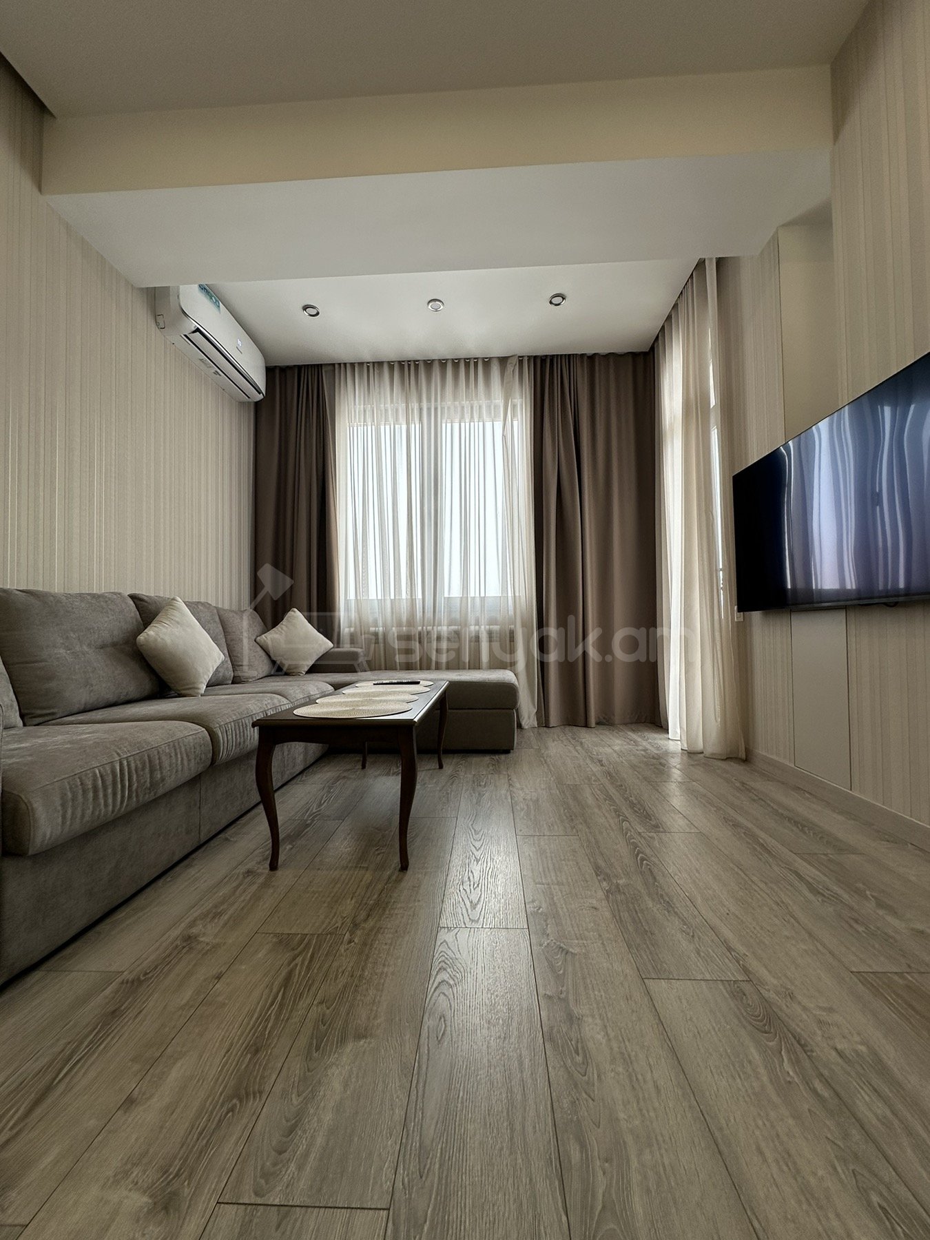 4 Սենյականոց Բնակարան Նորակառույցում, 96քմ, 13/14 հարկ, Կապիտալ Վերանորոգված