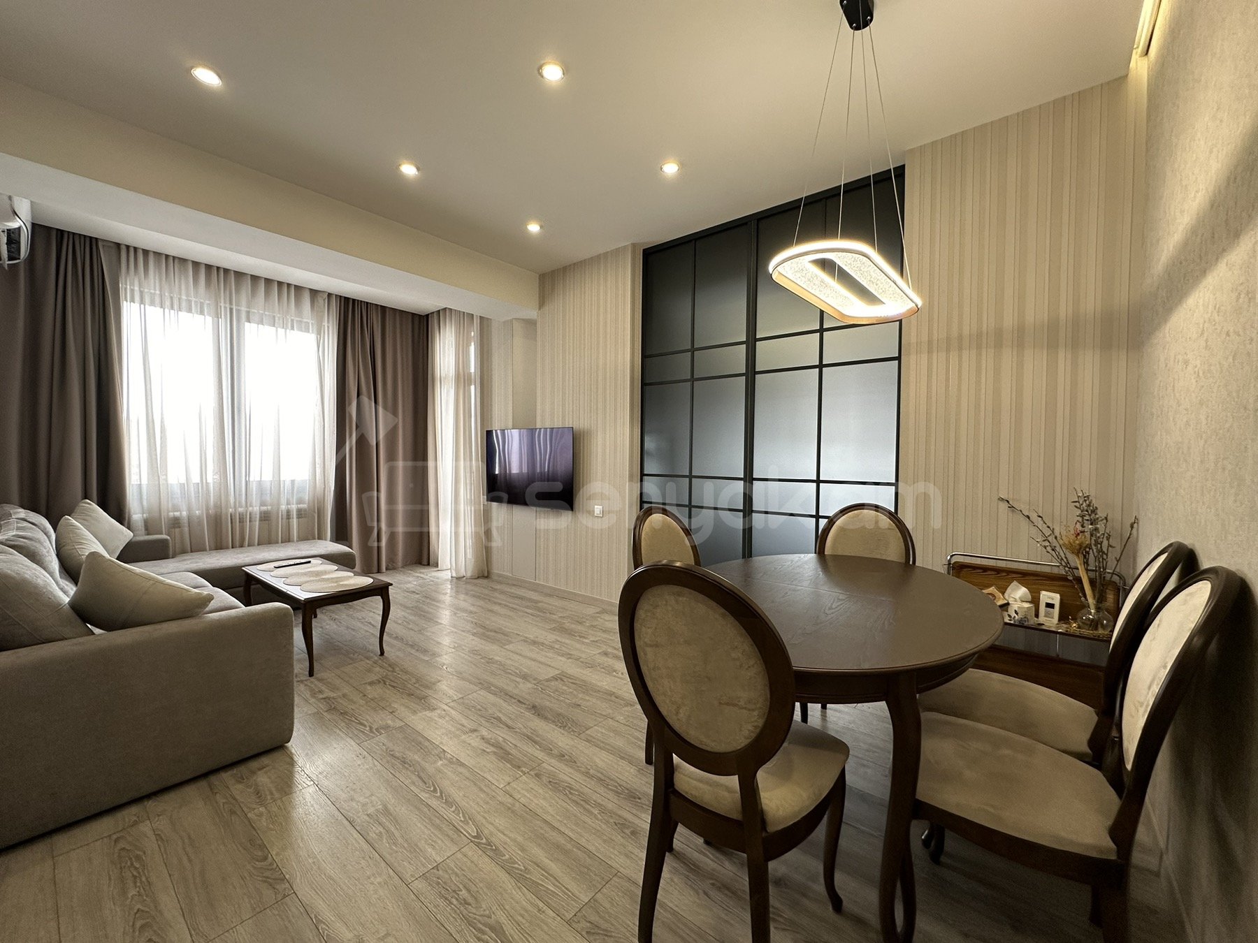 4 Սենյականոց Բնակարան Նորակառույցում, 96քմ, 13/14 հարկ, Կապիտալ Վերանորոգված