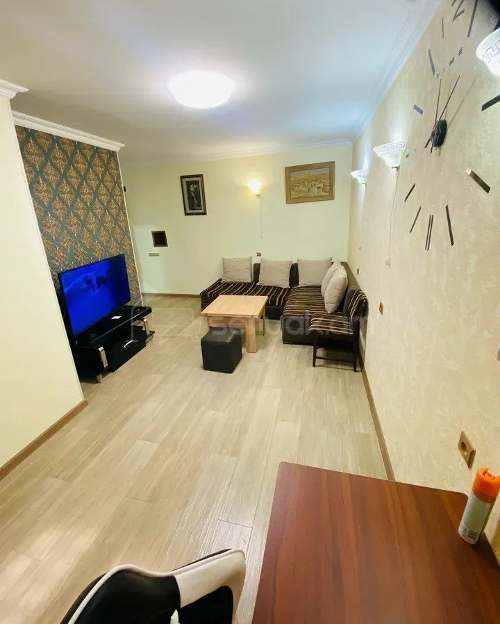 2 Սենյականոց Բնակարան Քարե Շենքում, 41քմ, 4/5 հարկ, Կապիտալ Վերանորոգված