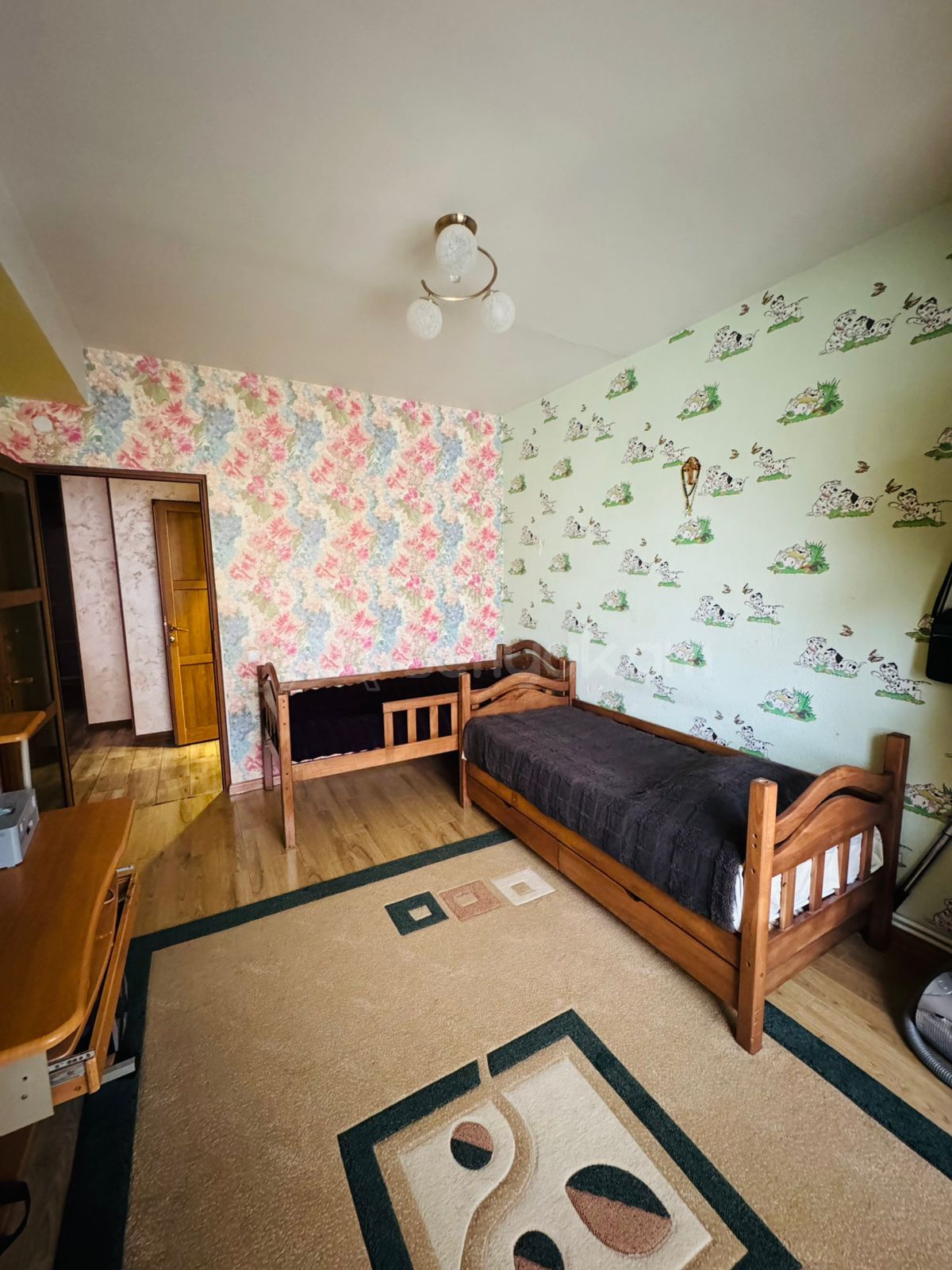 3 Սենյականոց Բնակարան, 90քմ, 5/15 հարկ, Նորմալ Վիճակում, Կահավորված