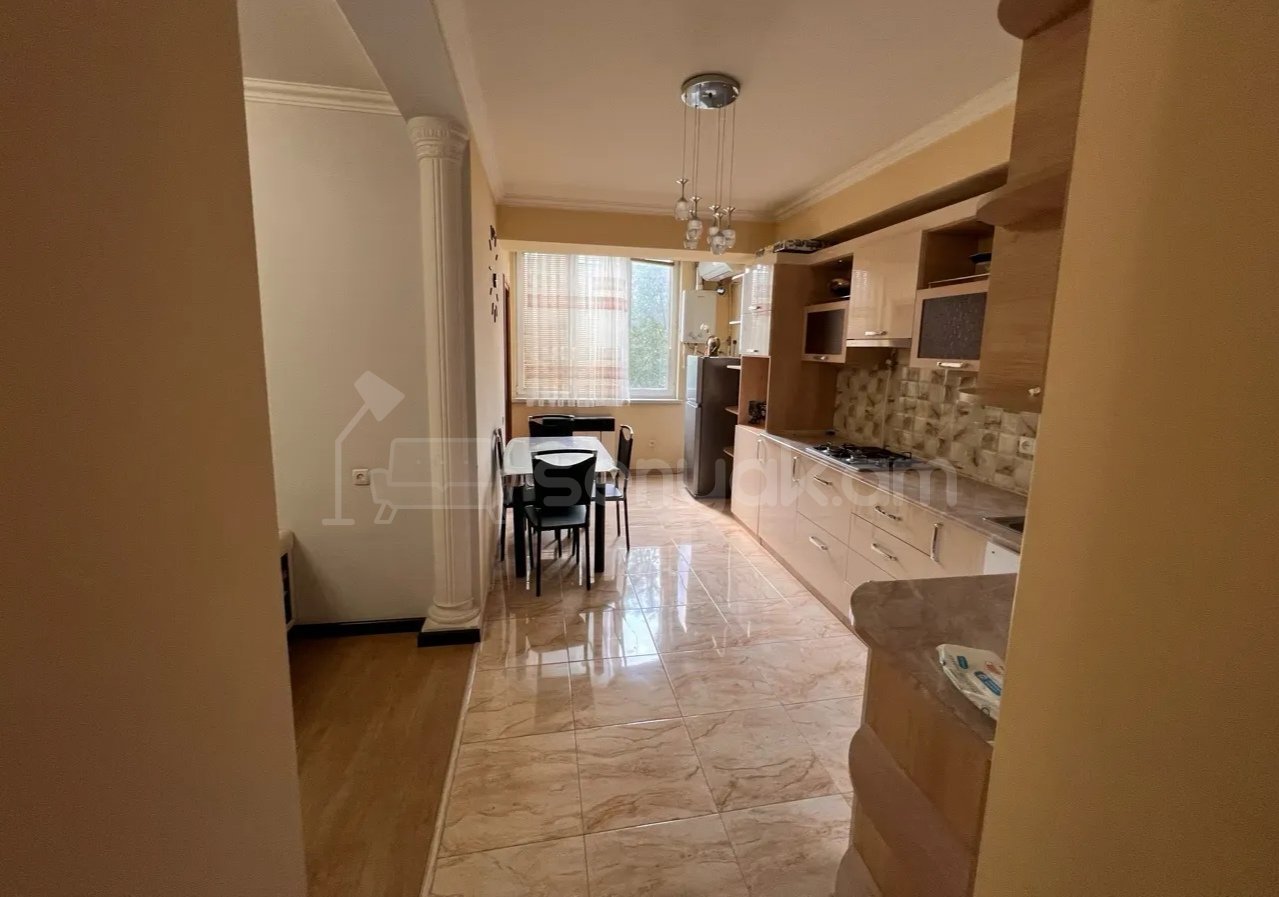 2 Սենյականոց Բնակարան, 50քմ, 3/9 հարկ, Նորմալ Վիճակում, Կահավորված
